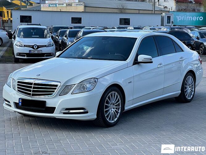 Mercedes E 200 2011 doar la InterAuto