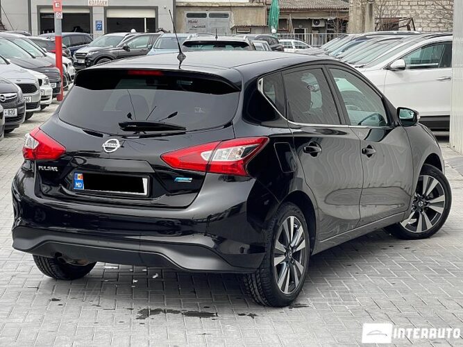 nissan Pulsar 2014