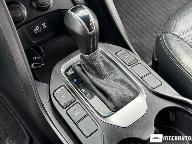 hyundai Grand Santa Fe 2016