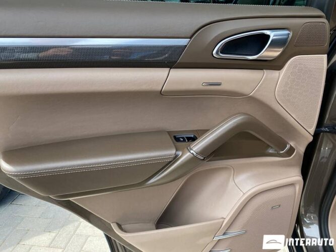 Porsche Cayenne 43 porsche Cayenne 2012