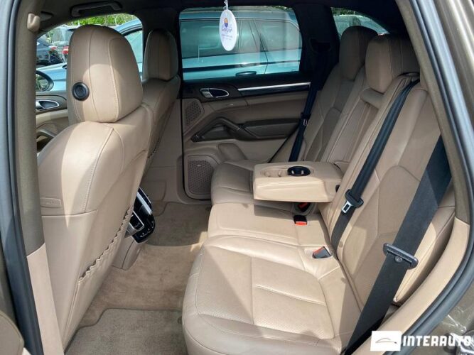 Porsche Cayenne 45 porsche Cayenne 2012