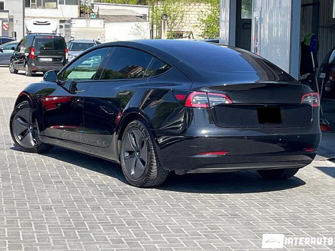 tesla Model 3 2018
