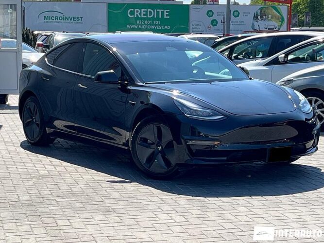Tesla Model 3 2018 doar la InterAuto