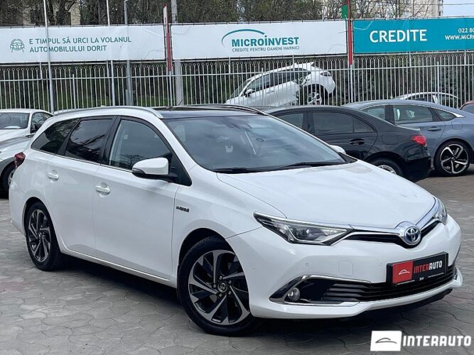 toyota Auris 2015