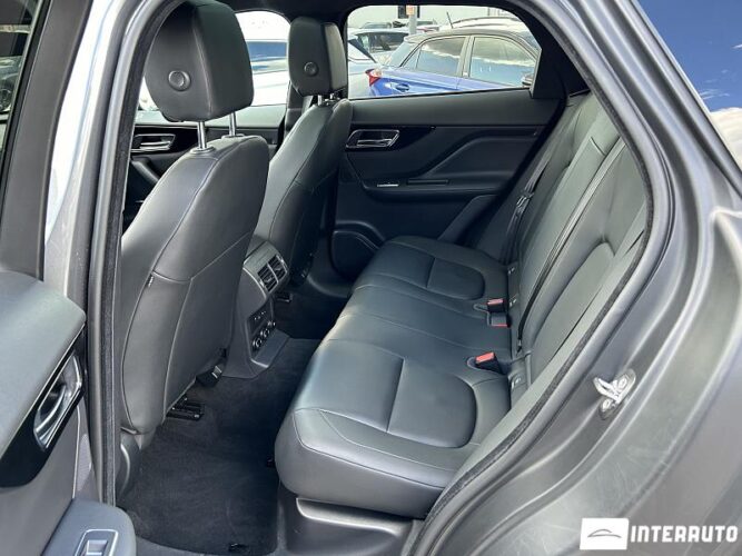 Jaguar F-Pace 47 jaguar F-Pace 2018