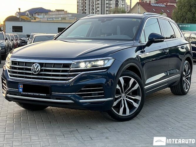 Volkswagen Touareg 2019 doar la InterAuto