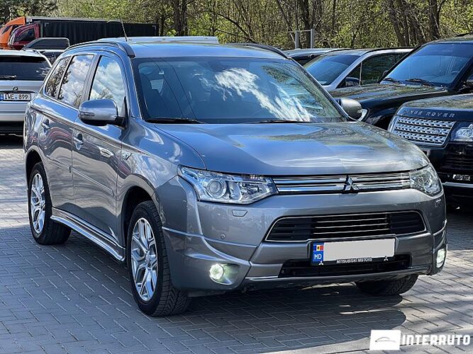 mitsubishi Outlander 2013