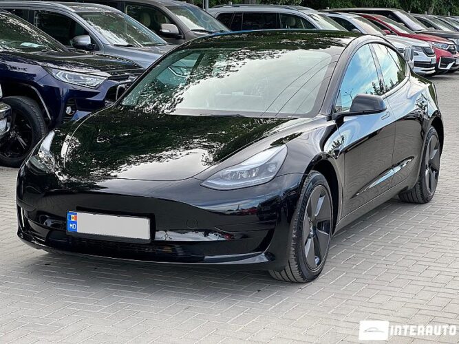 Tesla Model 3 2023 doar la InterAuto