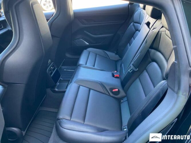 Porsche Taycan GTS 51 porsche Taycan GTS 2022