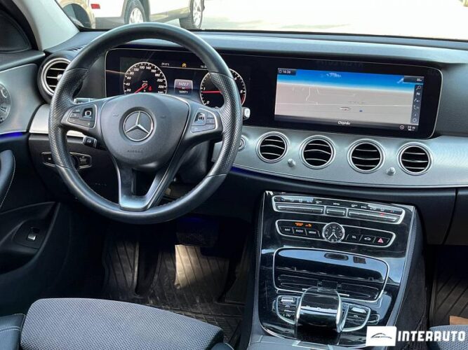 Mercedes E 220 42 mercedes E 220 2018