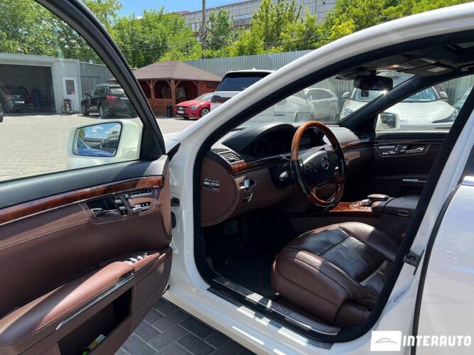 Mercedes S 400 36 mercedes S 400 2010