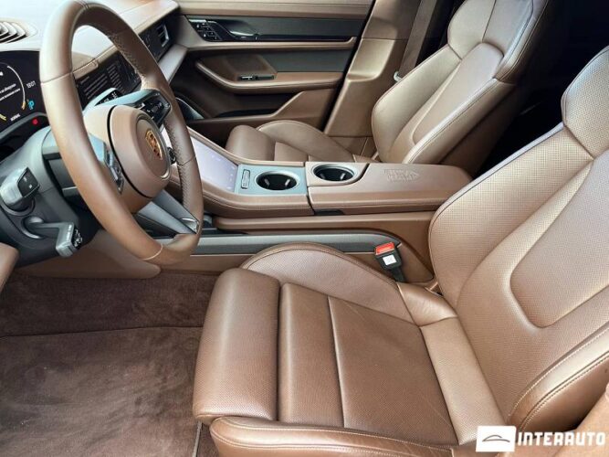 porsche Taycan Turbo S 2020