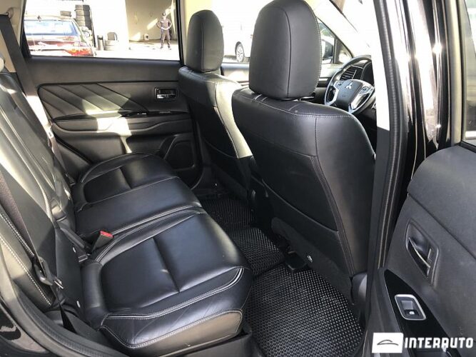 mitsubishi Outlander 2016