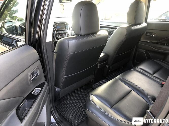 mitsubishi Outlander 2016