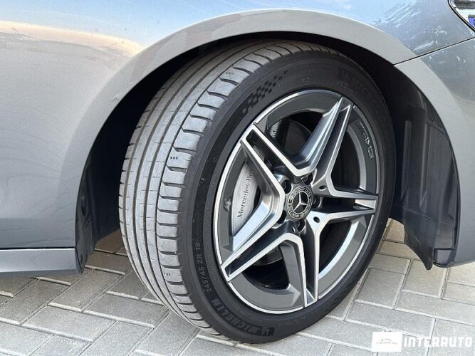 Mercedes E 220 65 mercedes E 220 2021