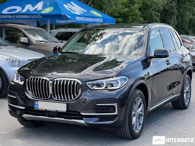 BMW X5 3.0D 2021 doar la InterAuto