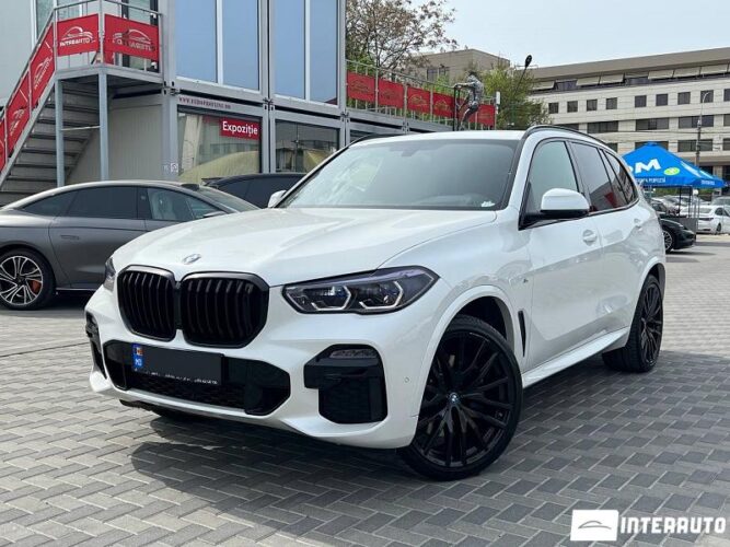 BMW X5 4.0i 2021 doar la InterAuto