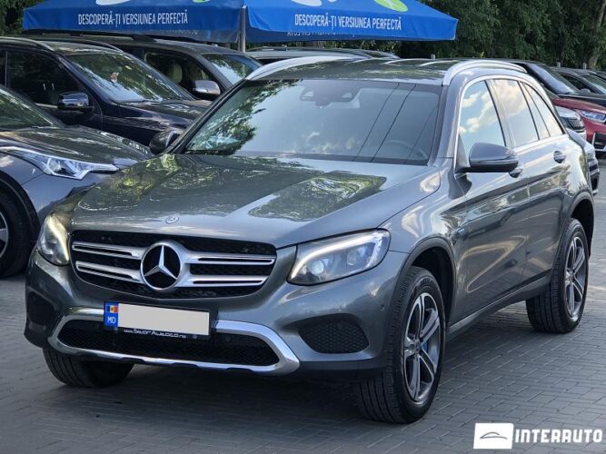Mercedes GLC 350e 2017 doar la InterAuto