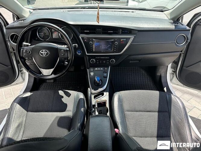 toyota Auris 2013