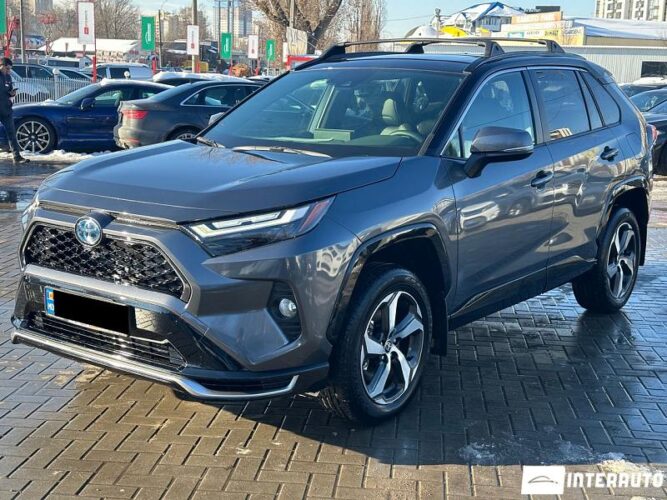 Toyota Rav-4 2022 doar la InterAuto