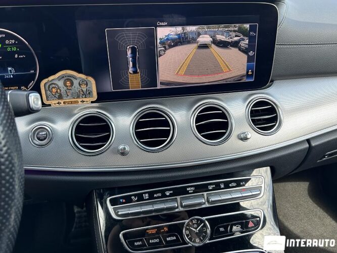 Mercedes E 350e 48 mercedes E 350e 2017