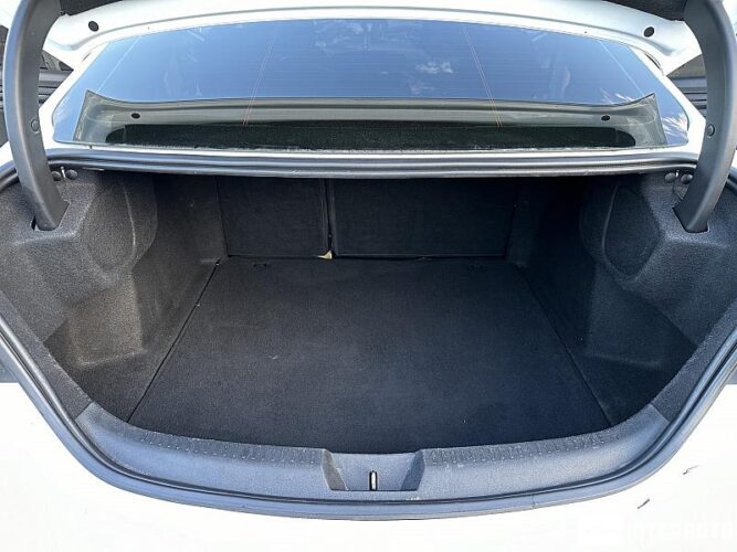 Renault Megane 47 renault Megane 2019