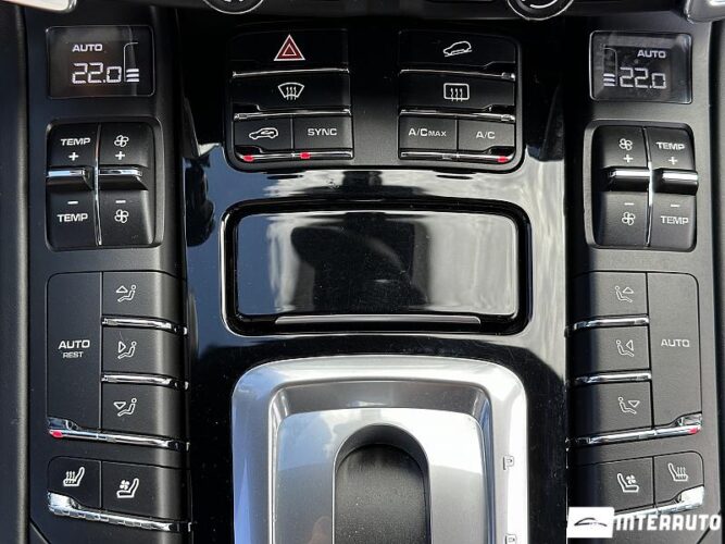 porsche Cayenne 2014