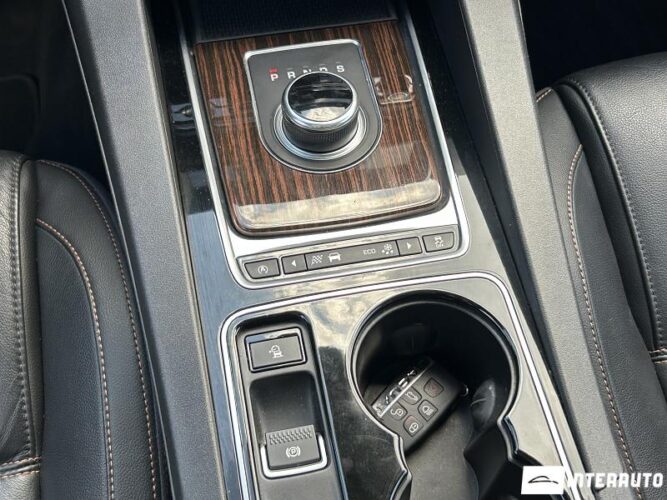 Jaguar F-Pace 45 jaguar F-Pace 2016