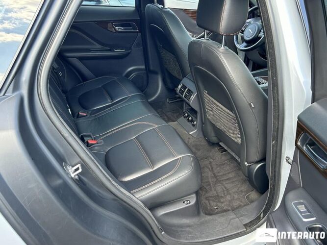 Jaguar F-Pace 48 jaguar F-Pace 2016