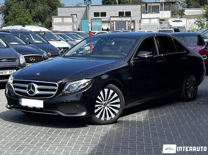 Mercedes E 350e 32 mercedes E 350e 2017