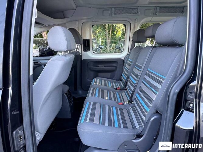 volkswagen Caddy Maxi 2011