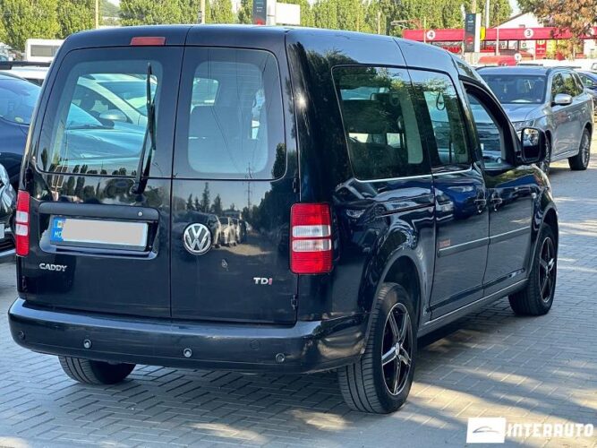 volkswagen Caddy Maxi 2011