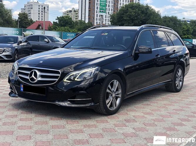 Mercedes E 250 2013 doar la InterAuto