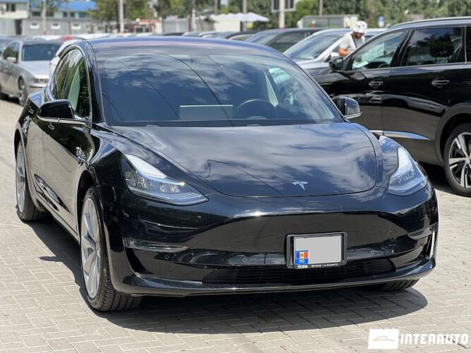 tesla Model 3 2018