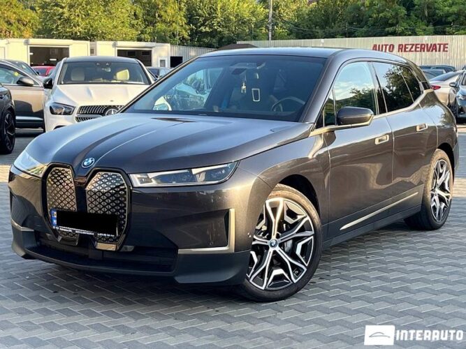BMW iX xDrive40 2021 doar la InterAuto