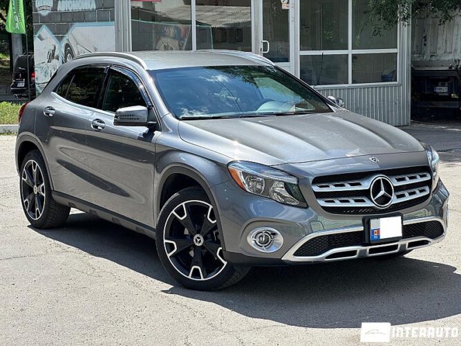 Mercedes GLA 250 2019 doar la InterAuto