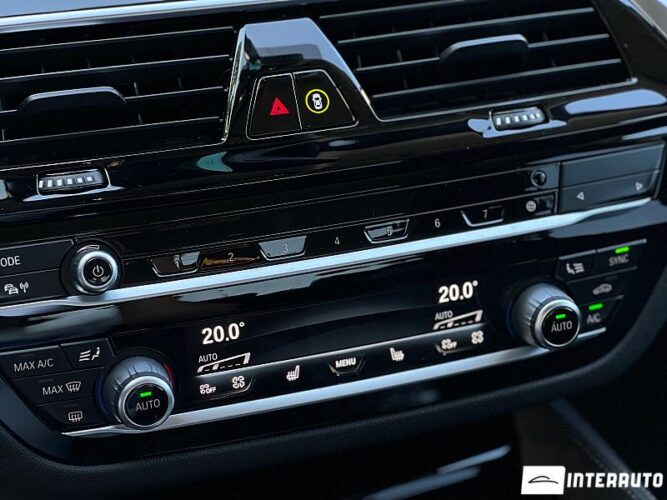 BMW 520 42 bmw 520 2021