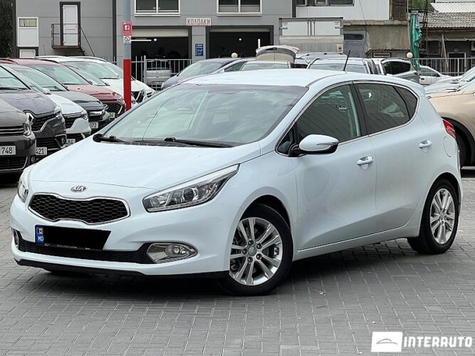 Kia Ceed 2015 doar la InterAuto