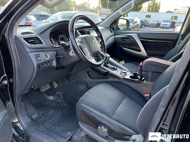 mitsubishi Pajero Sport 2016