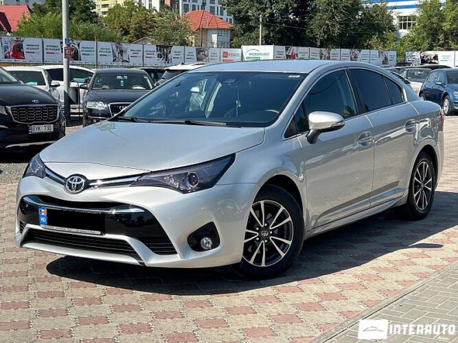 Toyota Avensis 2016 doar la InterAuto