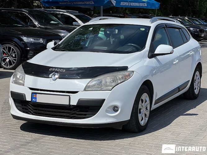 Renault Megane 2011 doar la InterAuto