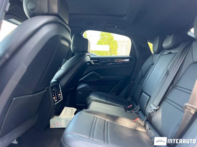 porsche Cayenne Coupe 2020