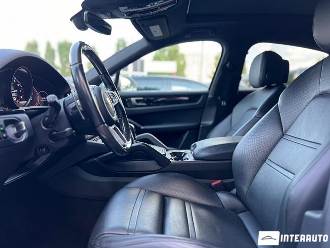 porsche Cayenne Coupe 2020