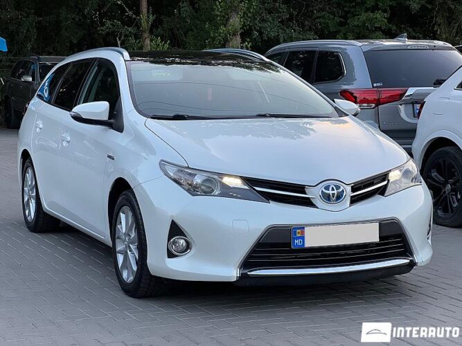 toyota Auris 2013