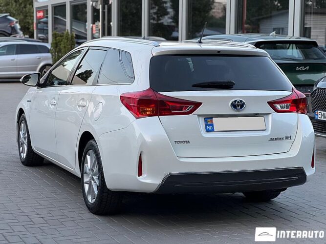 toyota Auris 2013