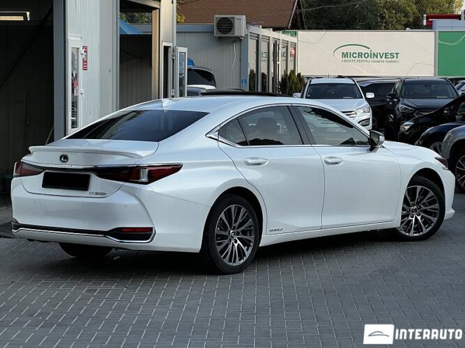 lexus ES 300h 2018