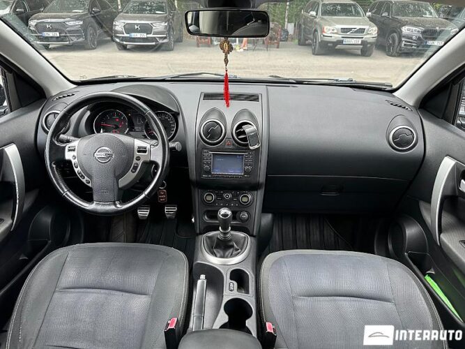 nissan Qashqai+2 2010