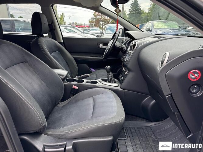 nissan Qashqai+2 2010