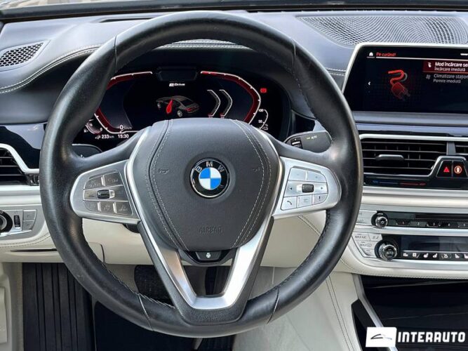 BMW 745e 42 bmw 745e 2020