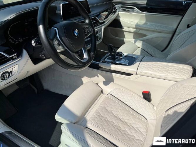 BMW 745e 39 bmw 745e 2020